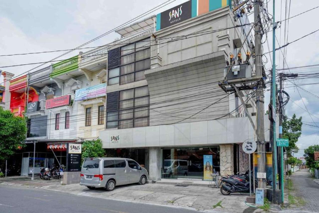 Sans Hotel Ekkon Yogyakarta By Reddoorz Ngabean ภายนอก รูปภาพ